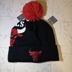 Chicago Bulls Beanie Hat Pom Knit Black Red NBA Ultra Game OSFM